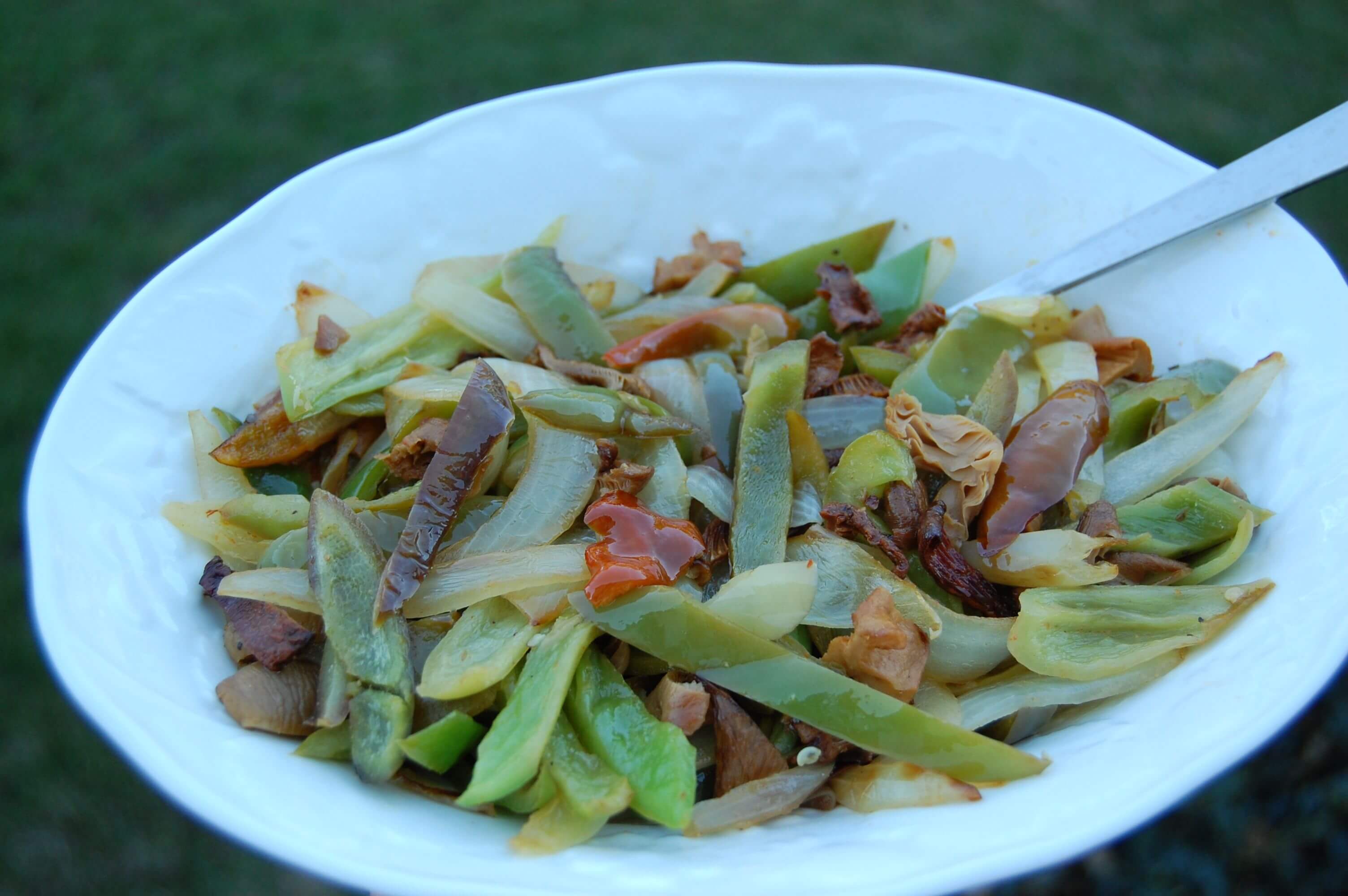 Bowl of cooked veggies for fajitas. 